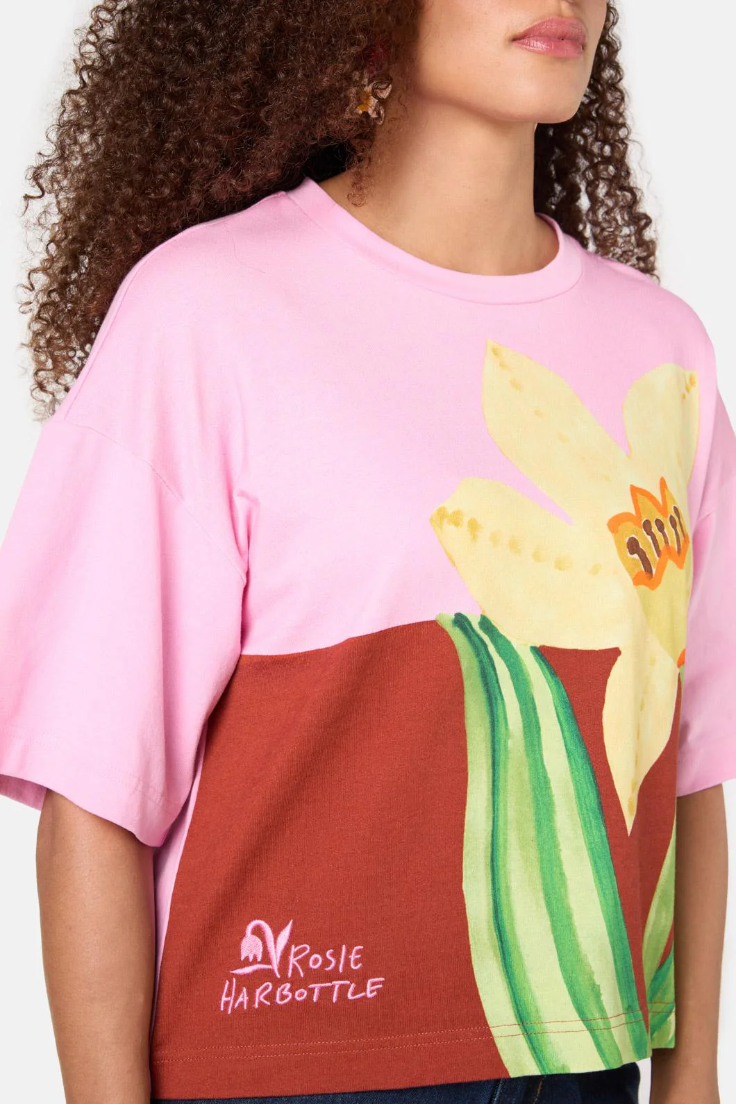 Daffodil Placement Relaxed Tee - Image 5