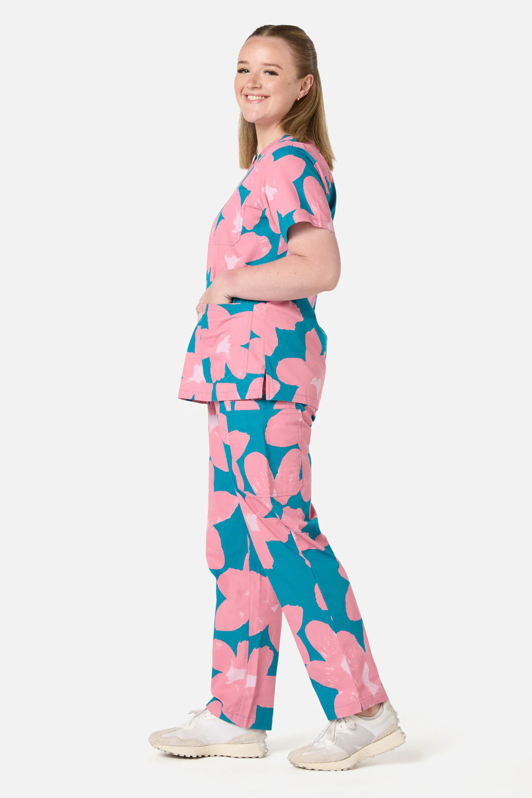 Green Poppy scrub set - Image 2