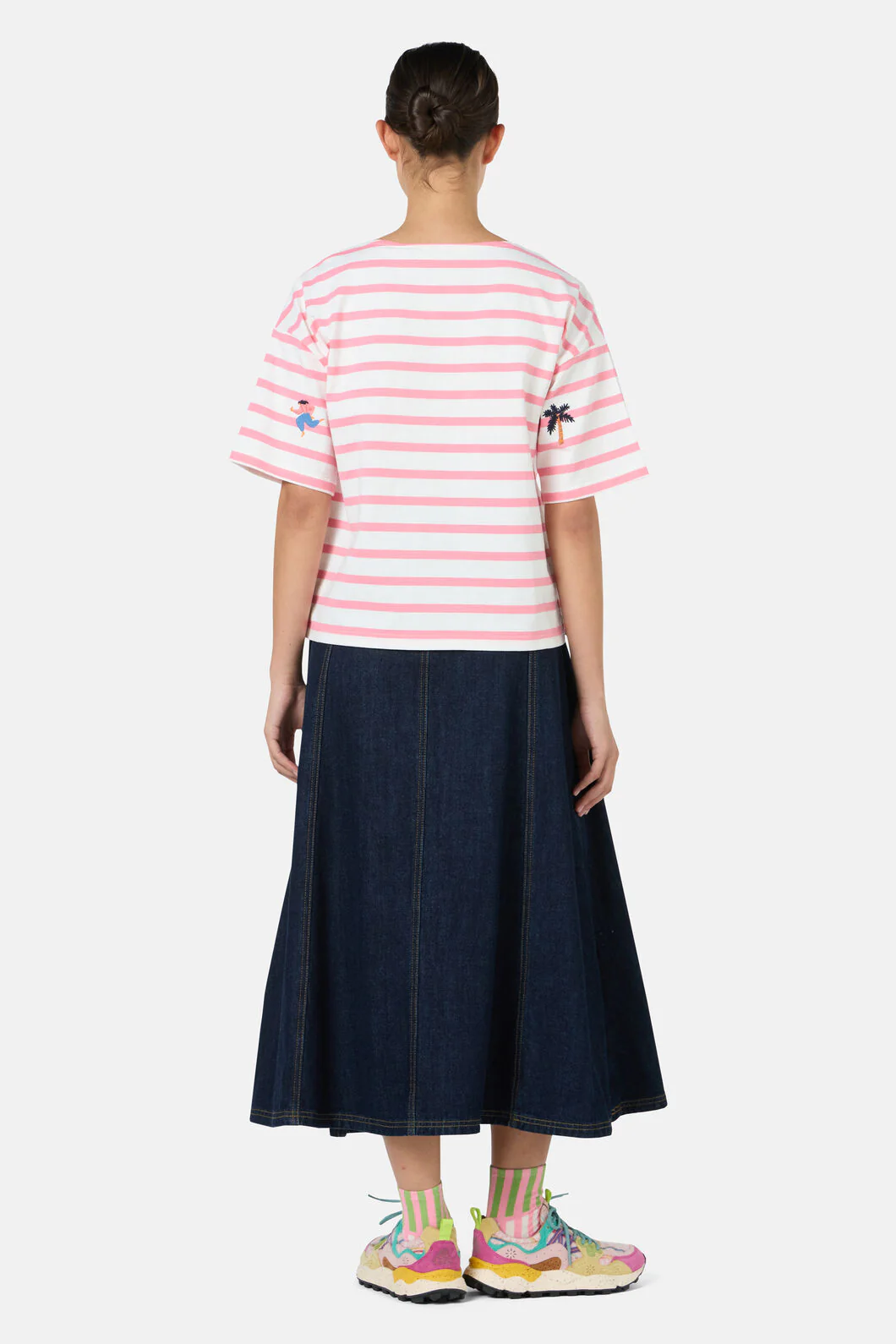 Hidden Paradise Emb Oui Non Tee - Image 4