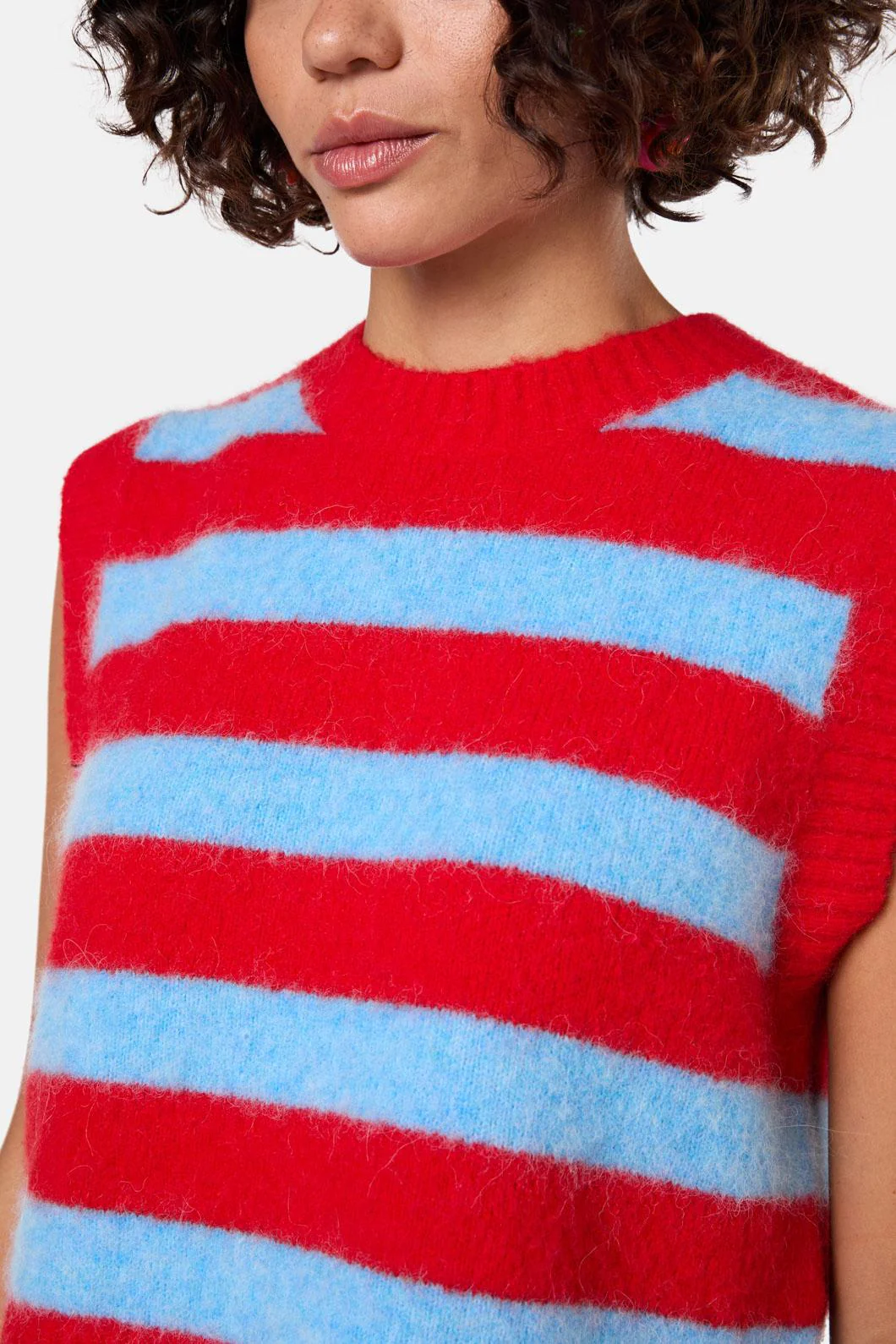 Line Work Knit Vest - Image 6
