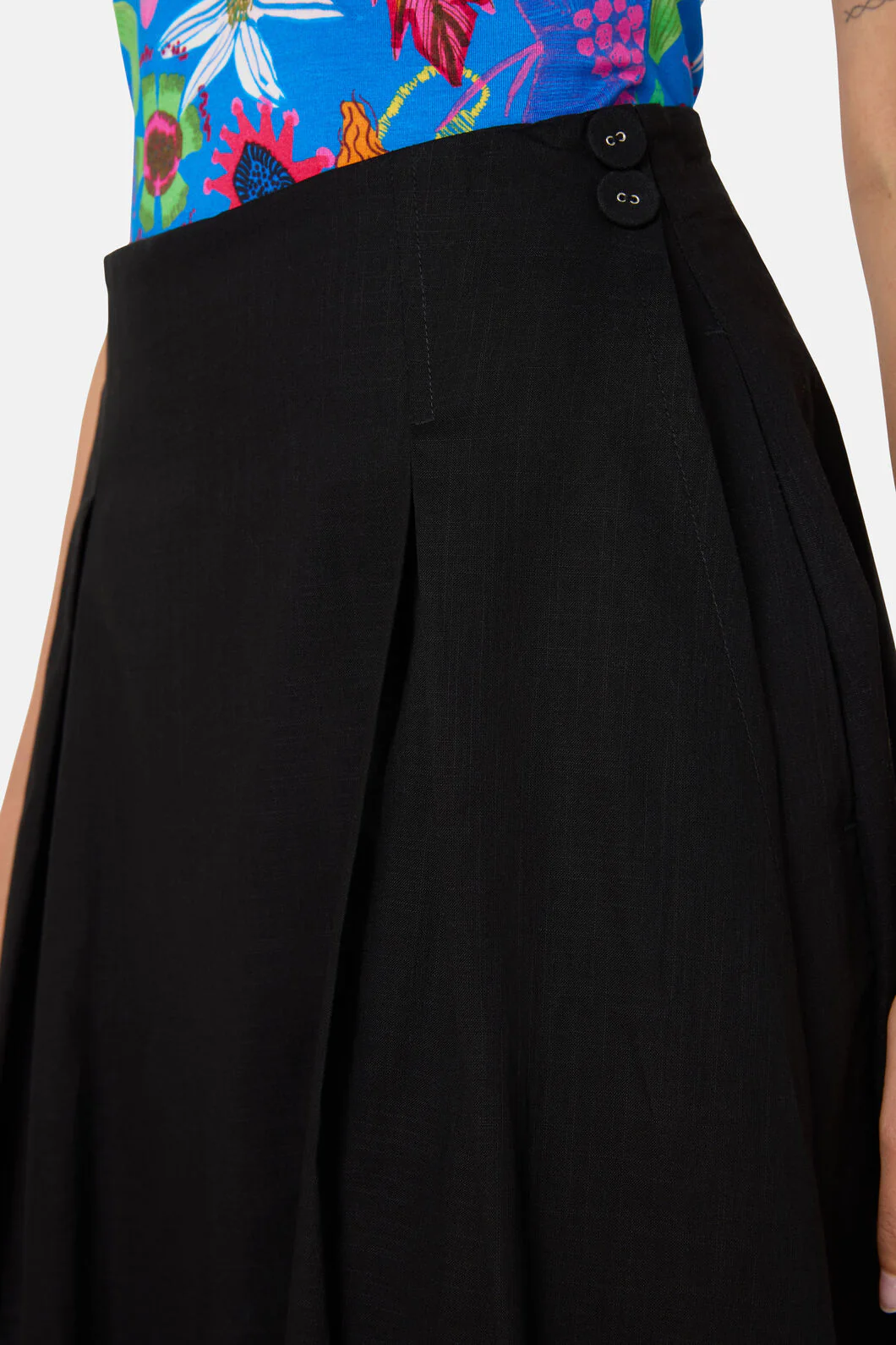 Pleated Tomasa Skort - Image 4
