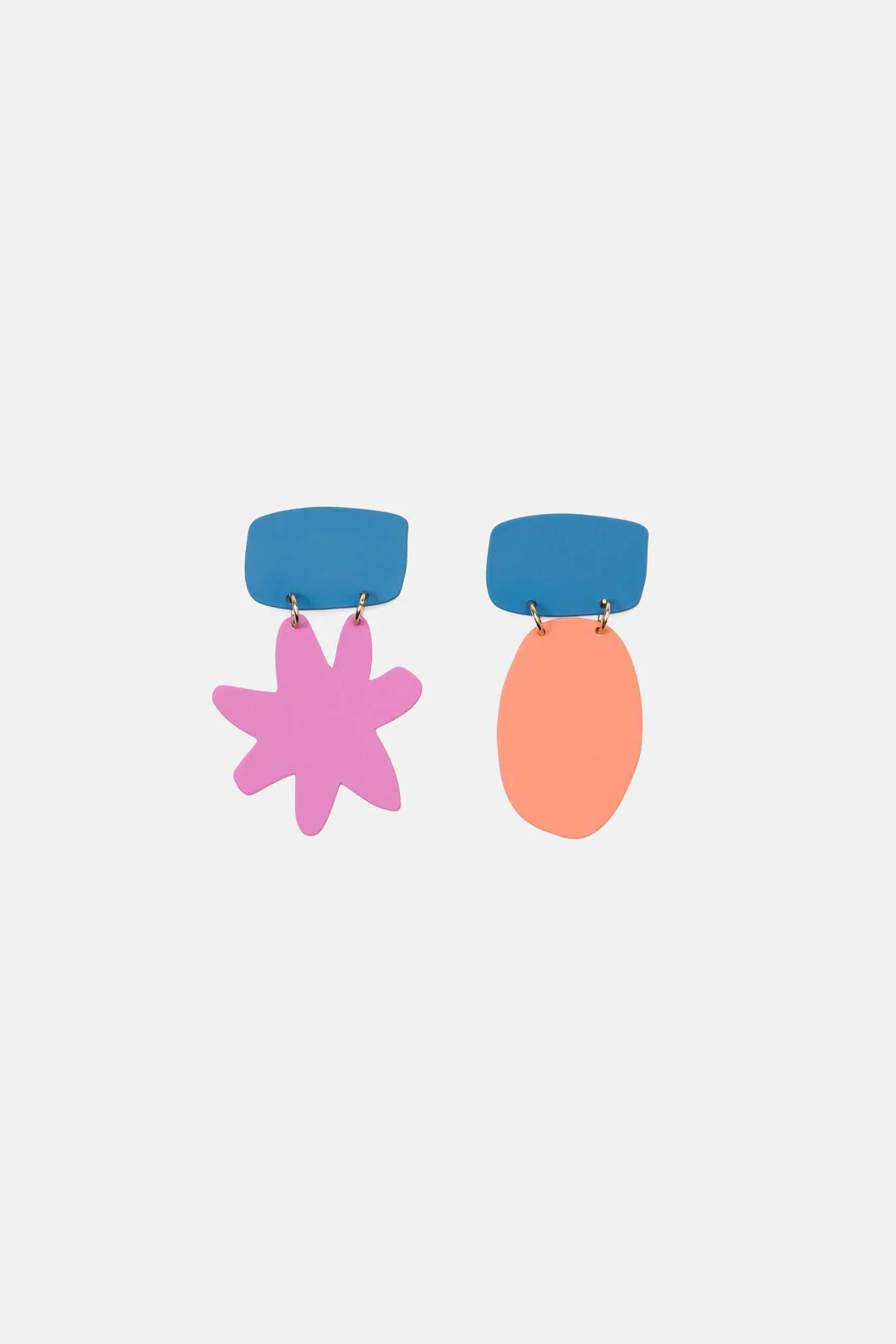 Stamp Your Feet Earring - Image 4
