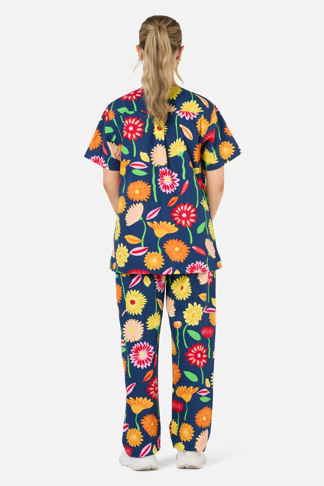 Sunshine Flowers scrub set - Image 3